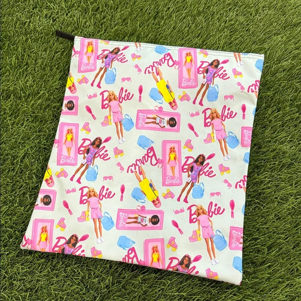 Barbie Zipper Pouch Bag